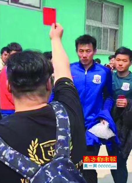 伊尔迪兹从7岁起就在拜仁慕尼黑青年队效力，2022年7月，尤文图斯从拜仁慕尼黑签下了伊尔迪兹。